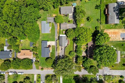 24 Browndale Road Asheville NC 28805