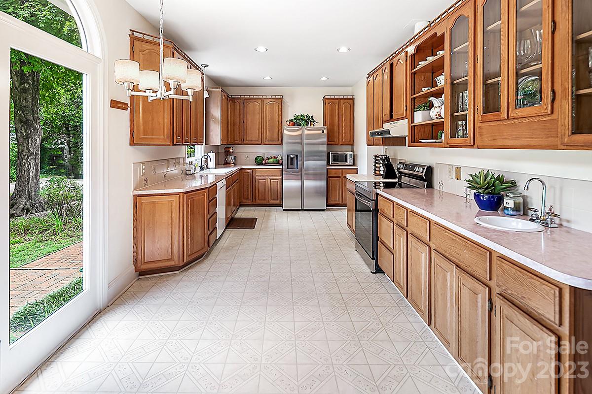 1601 S Wendover Road Charlotte NC 28211