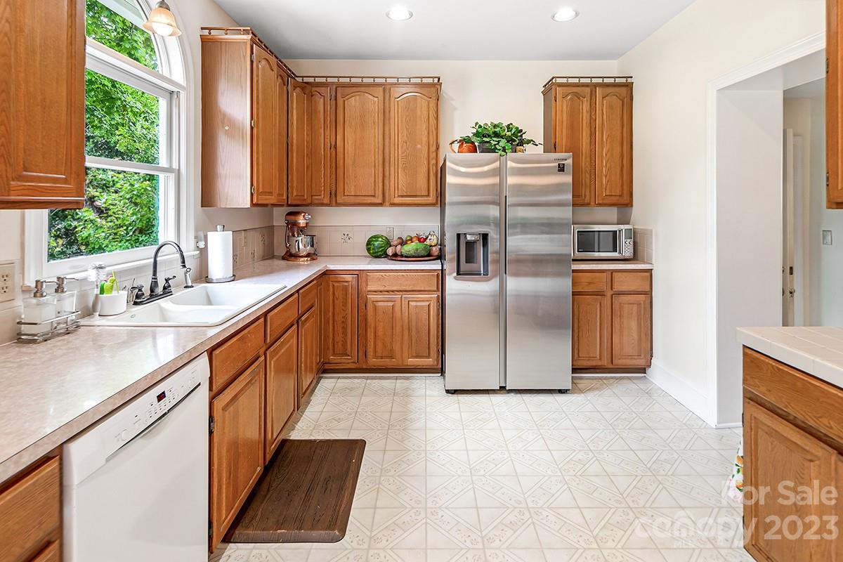 1601 S Wendover Road Charlotte NC 28211