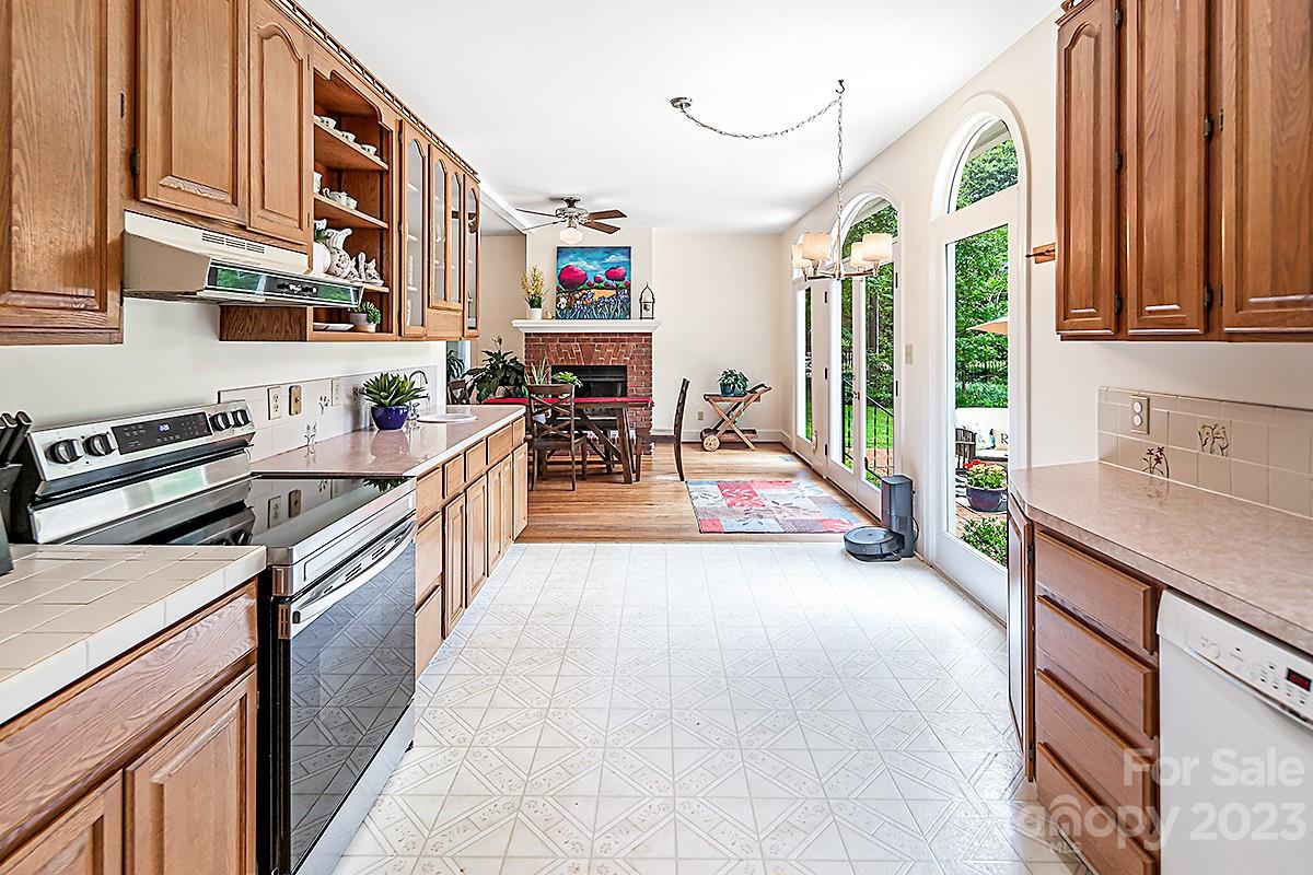 1601 S Wendover Road Charlotte NC 28211