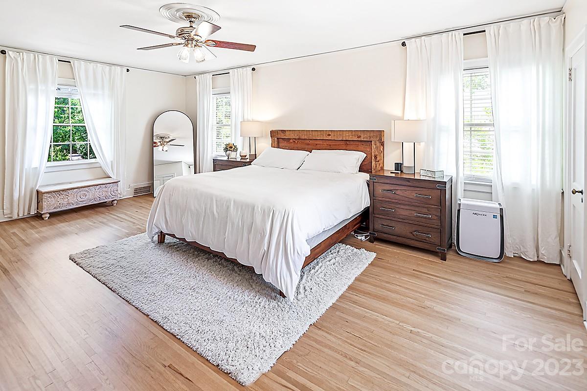 1601 S Wendover Road Charlotte NC 28211