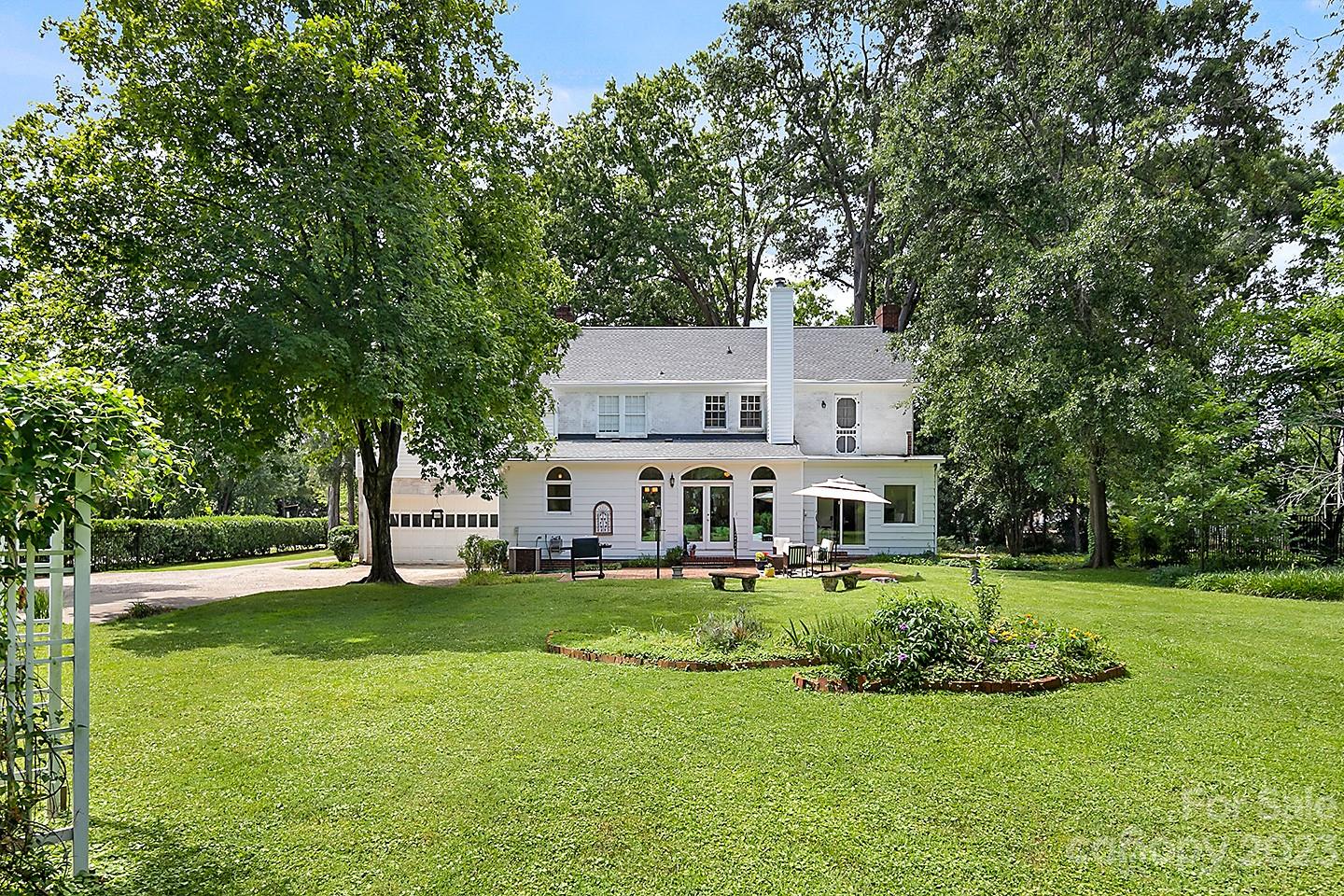 1601 S Wendover Road Charlotte NC 28211