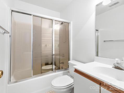 111 Cimarron Drive Asheville NC 28803