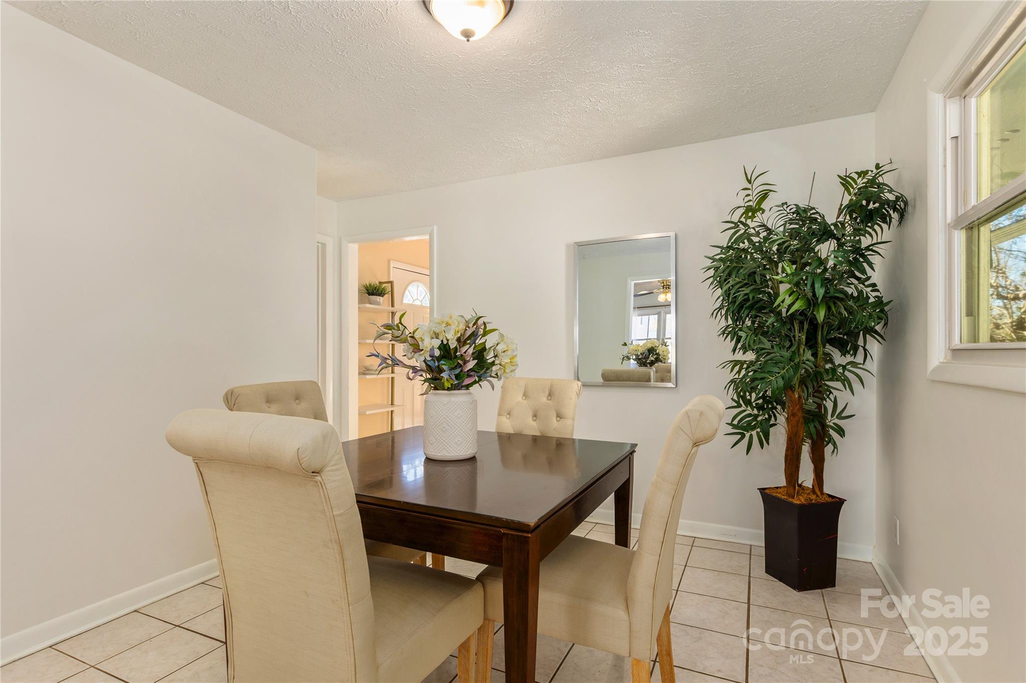 68 Vandalia Avenue Asheville NC 28806