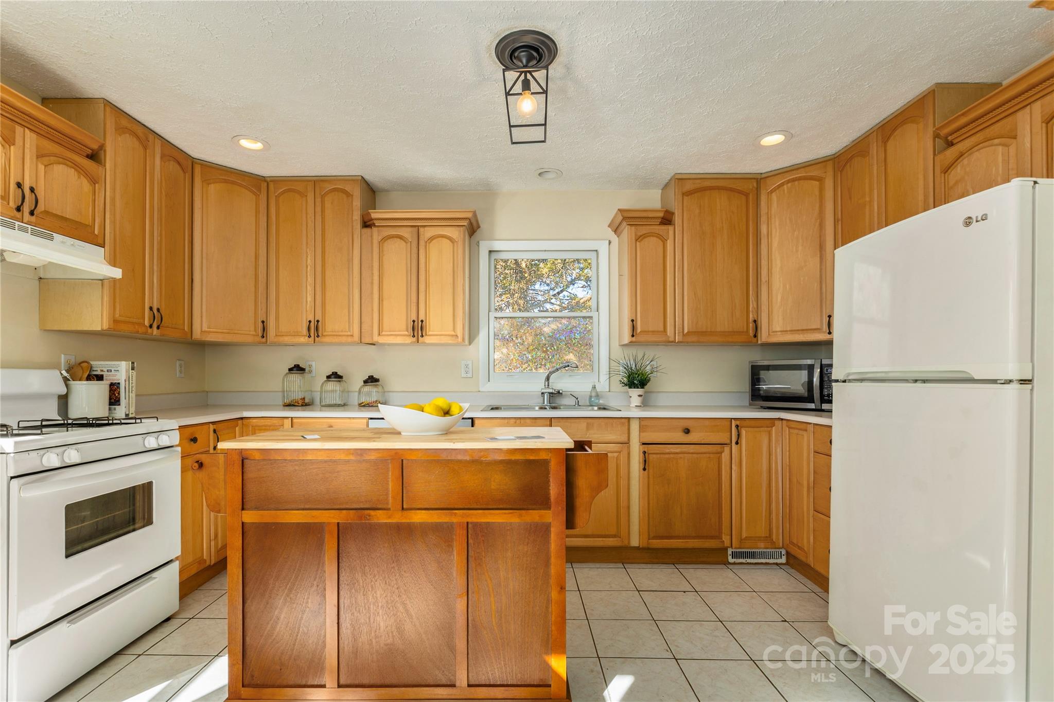 68 Vandalia Avenue Asheville NC 28806