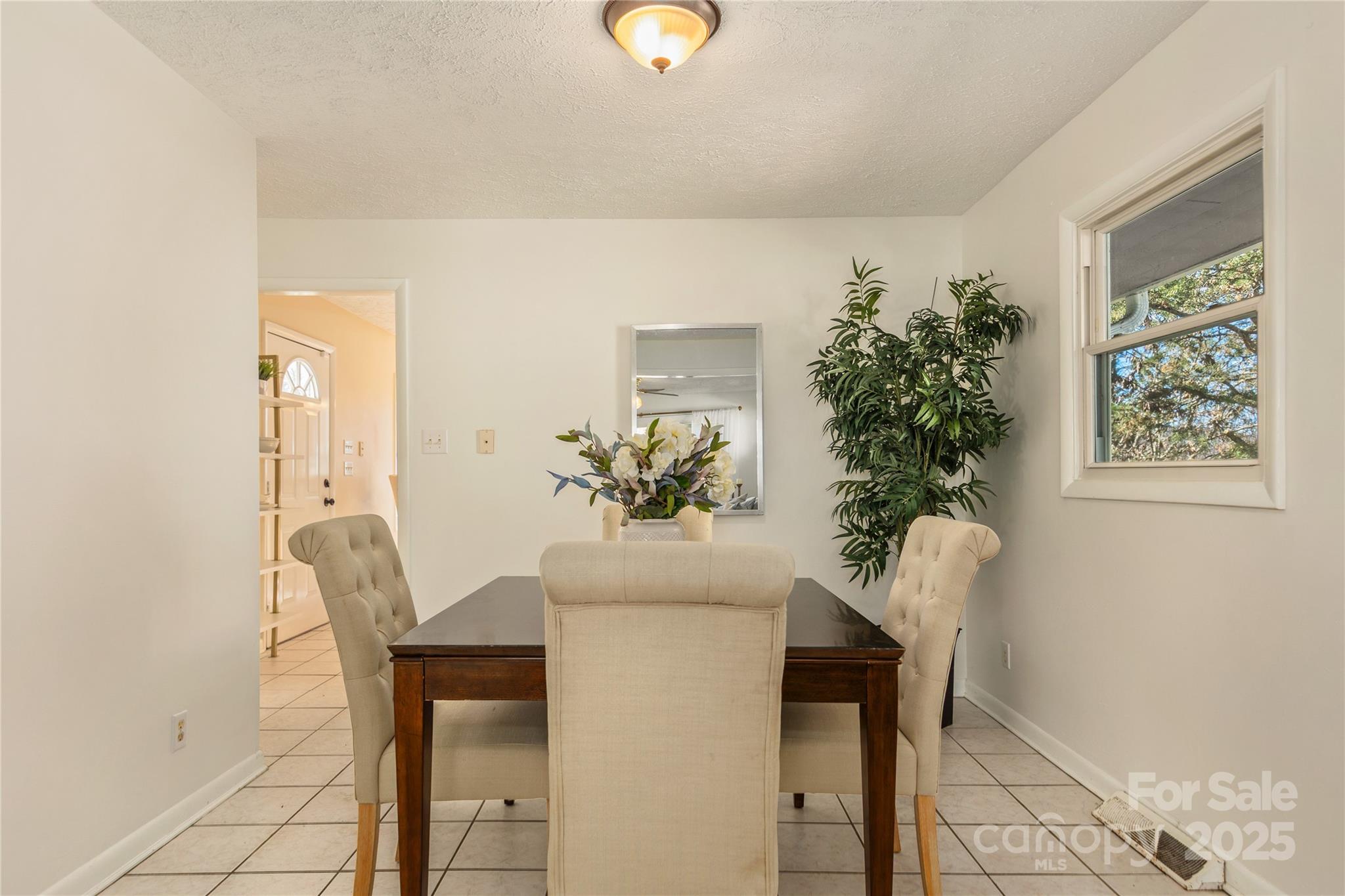 68 Vandalia Avenue Asheville NC 28806