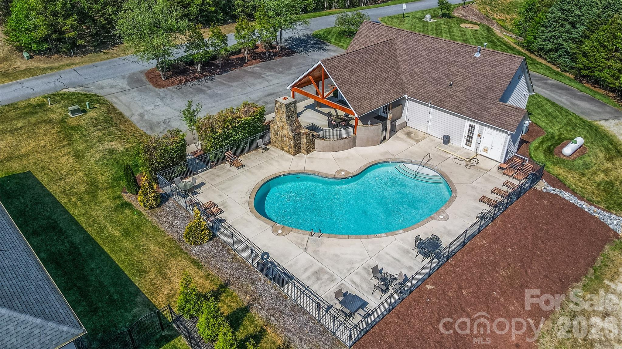 2509 Stoneview Court Denver NC 28037