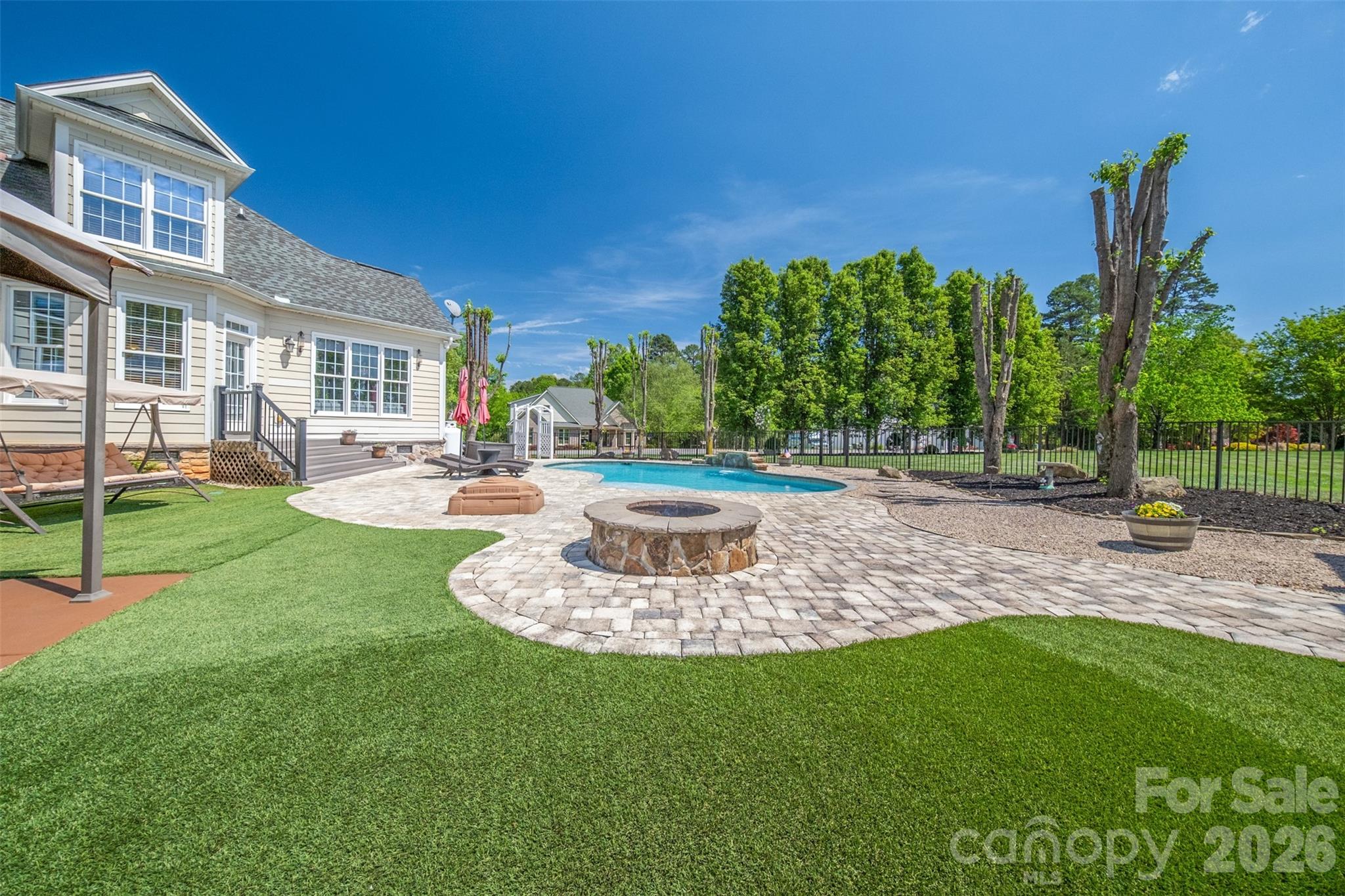 2509 Stoneview Court Denver NC 28037