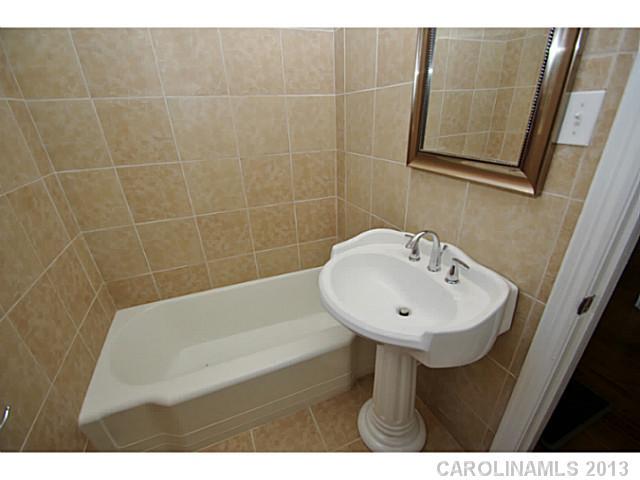 528 Lorna Street Charlotte NC 28205