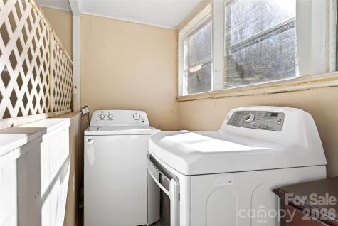 106 Chapel Street Spruce Pine NC 28777