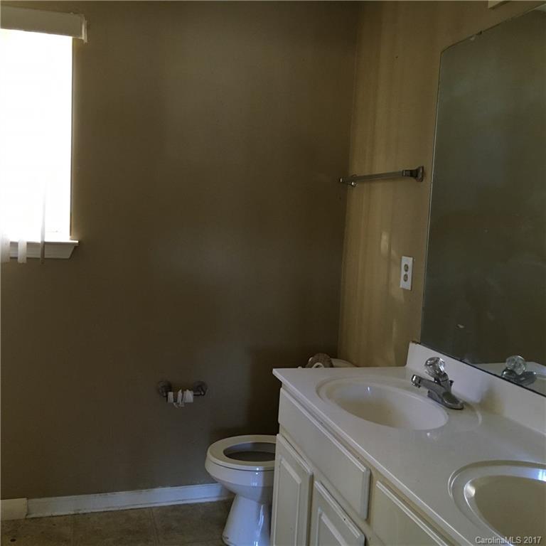 10928 Olde English Drive Charlotte NC 28216