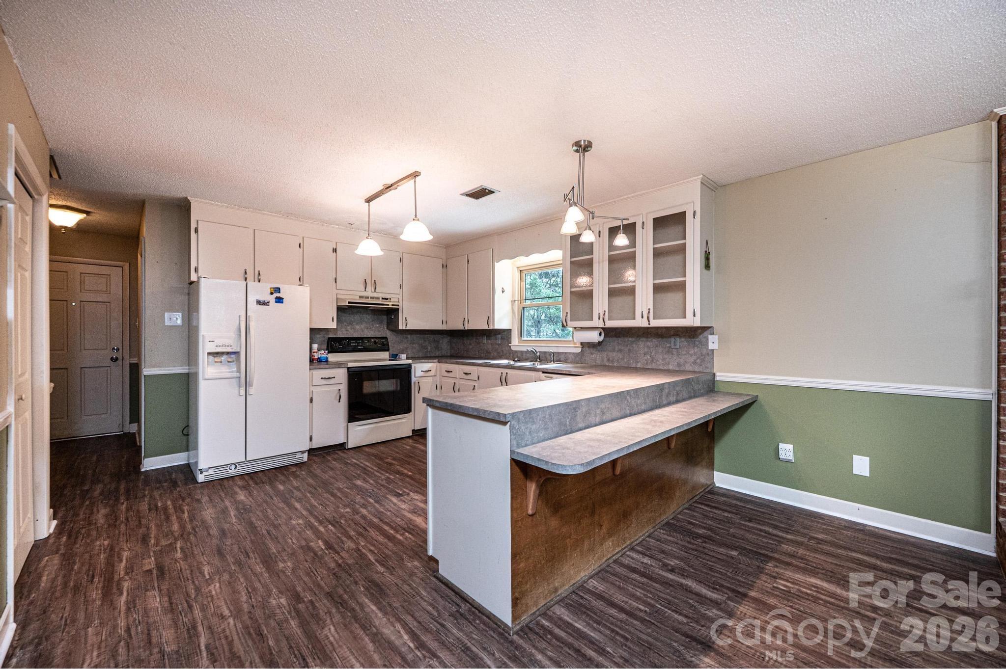 1250 21st Avenue NE Hickory NC 28601