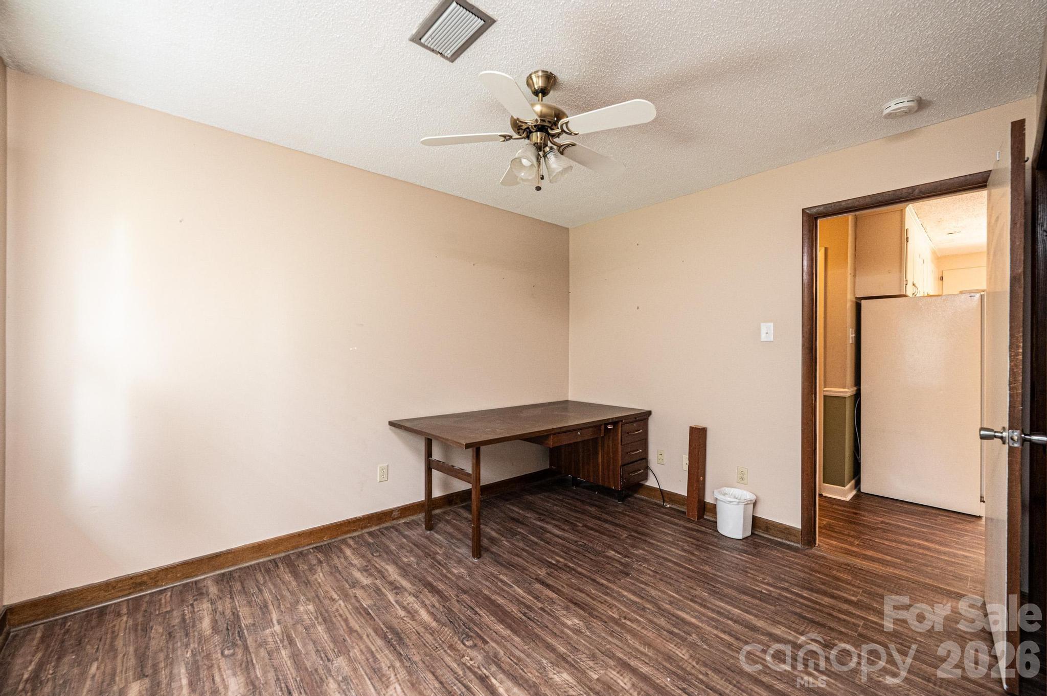 1250 21st Avenue NE Hickory NC 28601