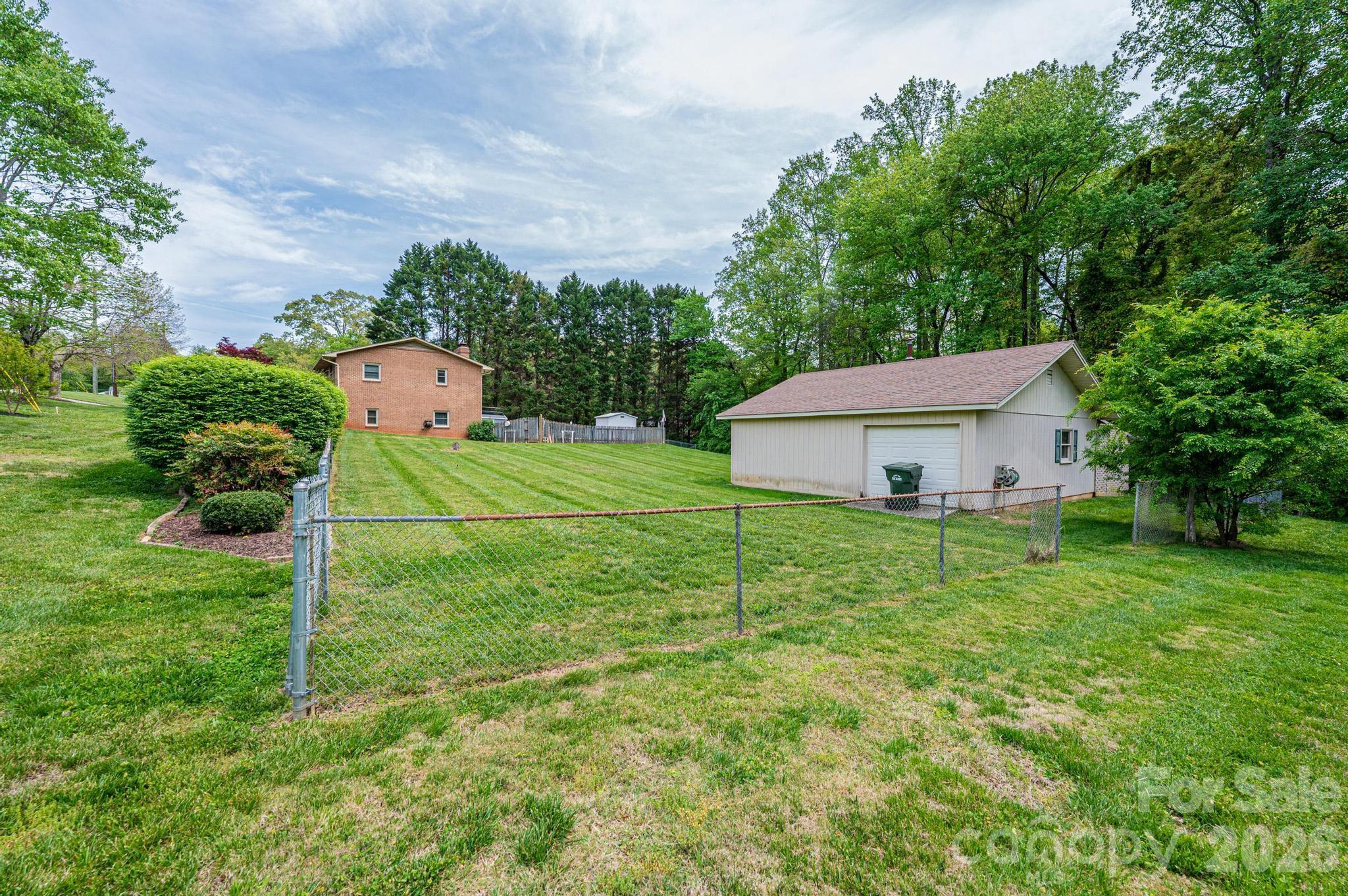 1250 21st Avenue NE Hickory NC 28601
