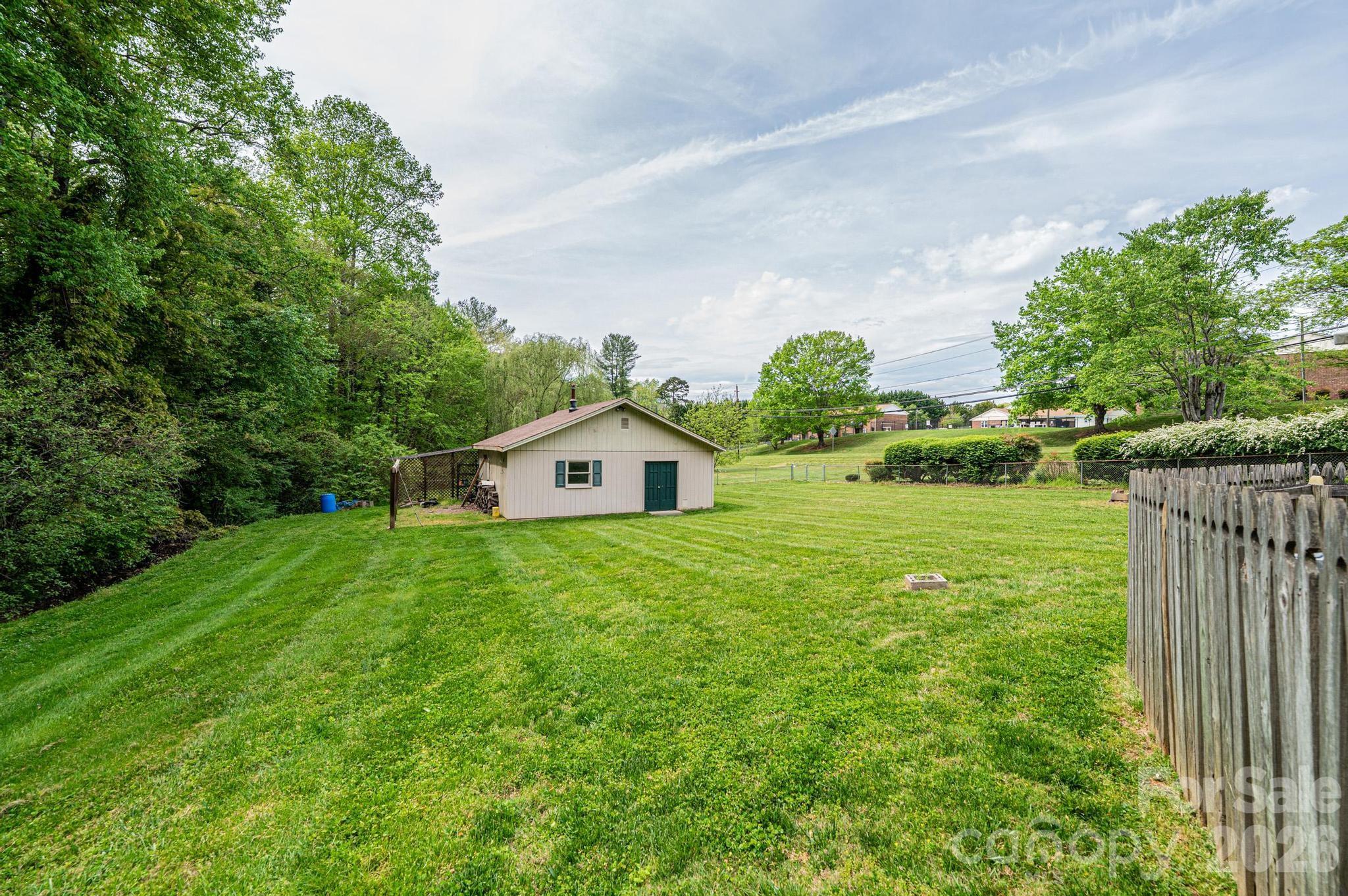 1250 21st Avenue NE Hickory NC 28601