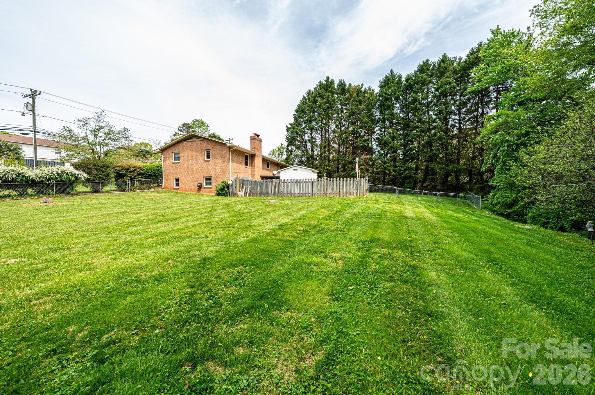 1250 21st Avenue NE Hickory NC 28601