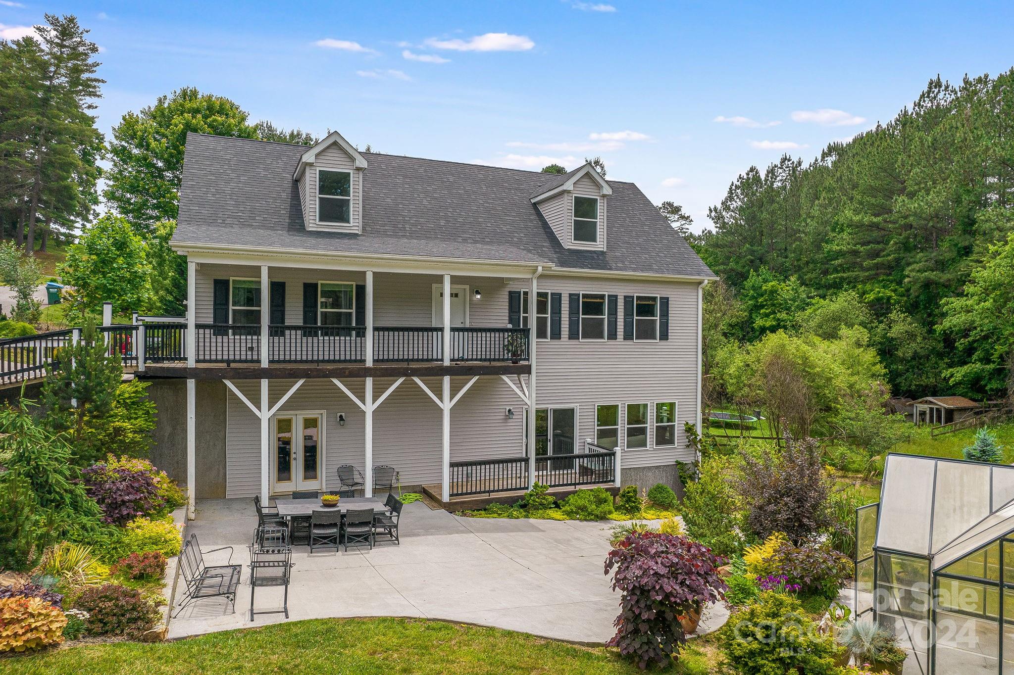 6 Hampton Lane Weaverville NC 28787