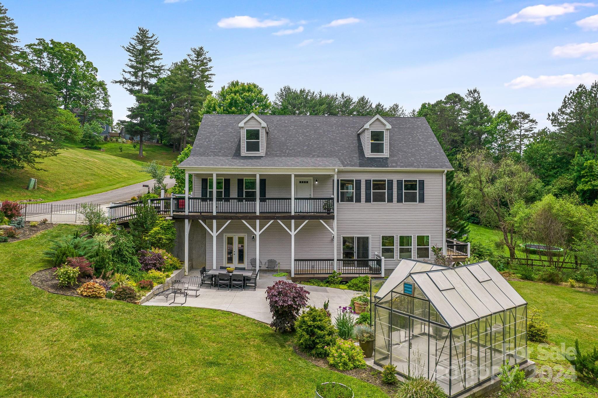 6 Hampton Lane Weaverville NC 28787