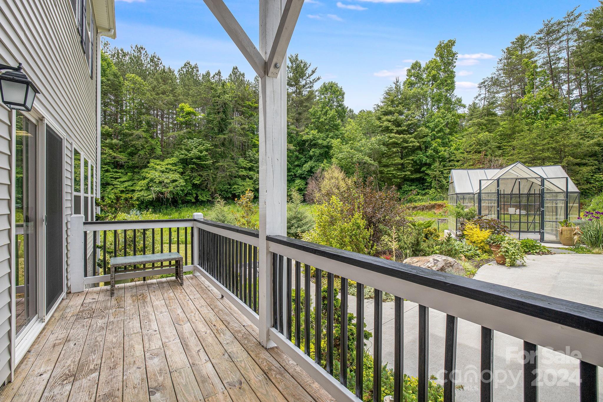 6 Hampton Lane Weaverville NC 28787