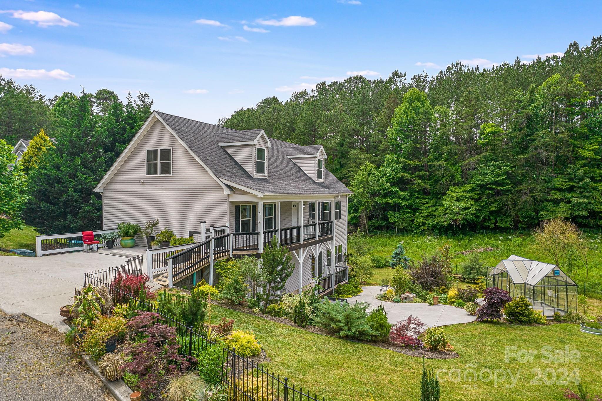 6 Hampton Lane Weaverville NC 28787