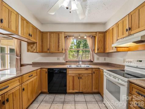 11 Woodmere Drive Arden NC 28704