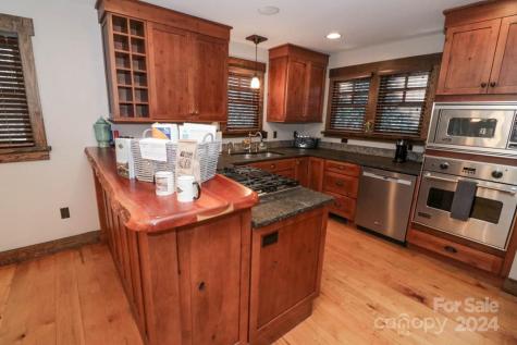 23 Chaucer Road Black Mountain NC 28711