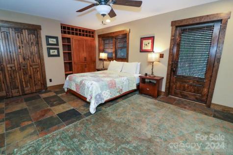 23 Chaucer Road Black Mountain NC 28711