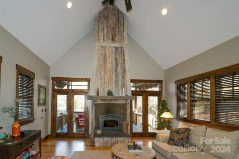 23 Chaucer Road Black Mountain NC 28711
