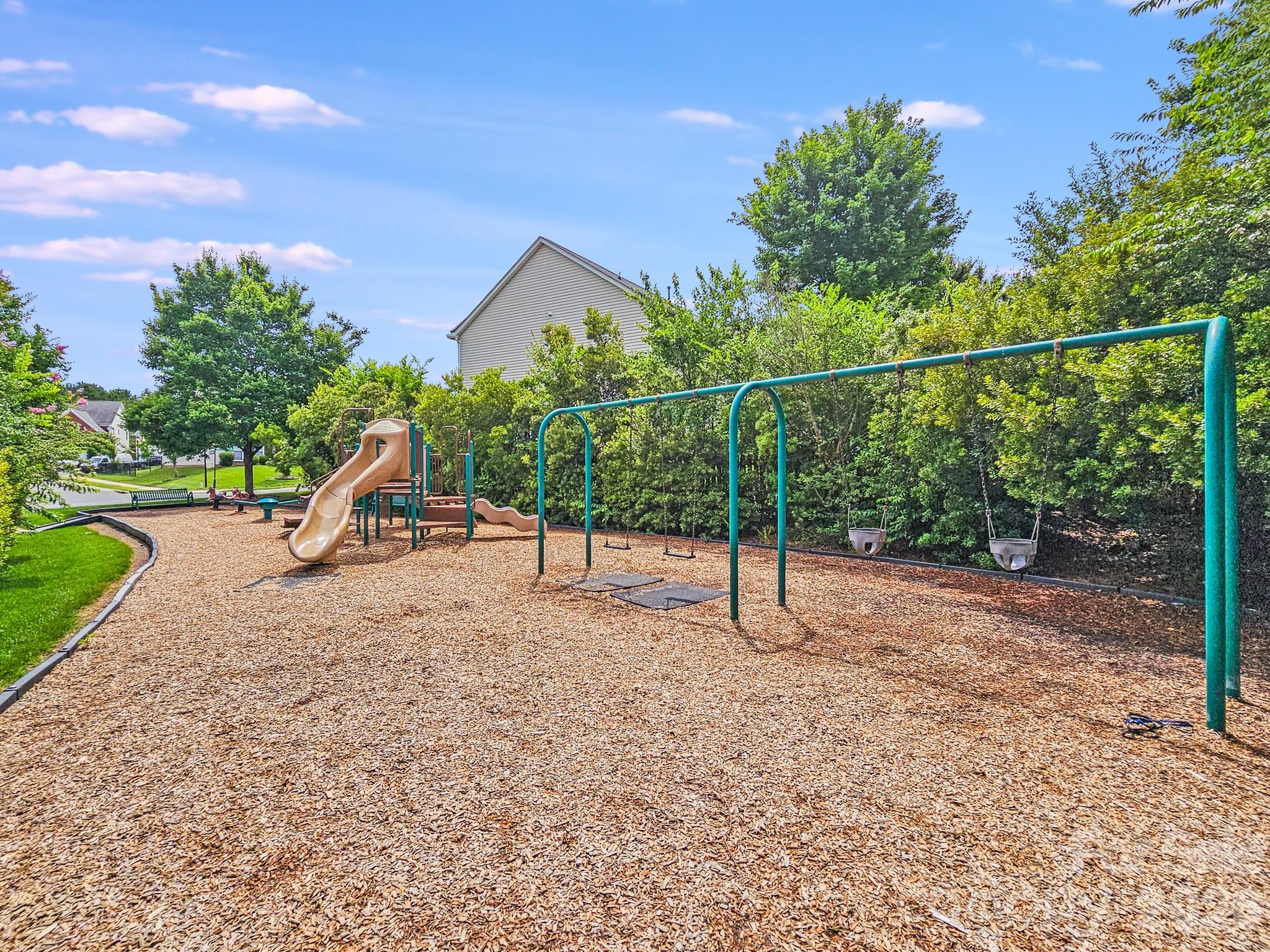 6227 Castlecove Road Charlotte NC 28278