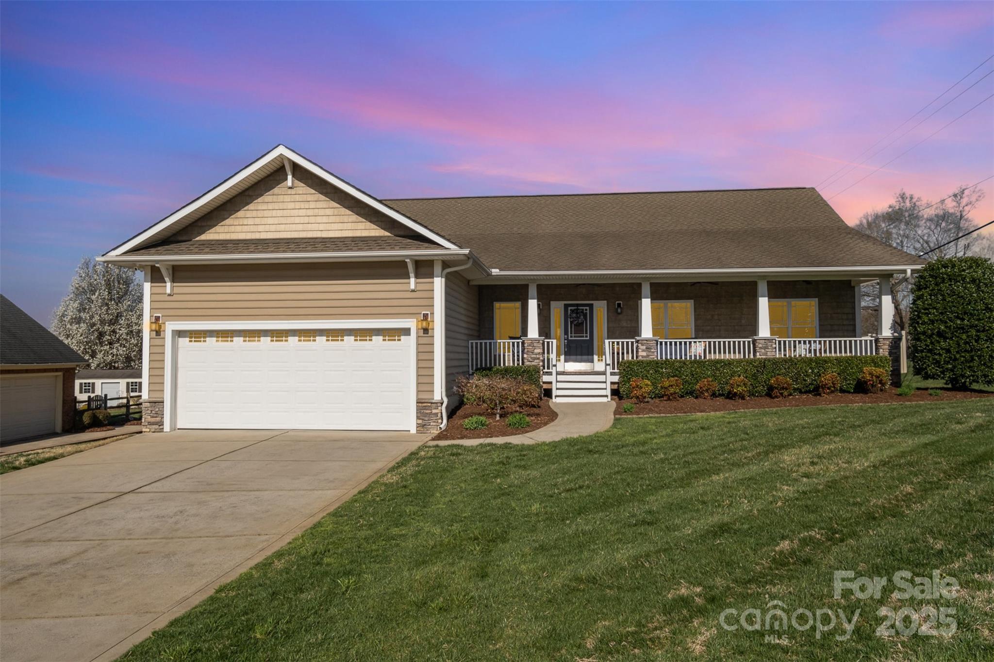 8200 Deer Drive Harrisburg NC 28075