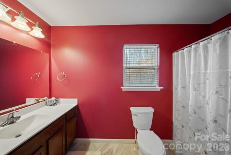76 Hershel Lane Swannanoa NC 28778