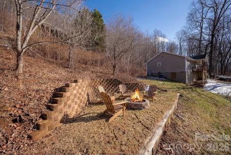 76 Hershel Lane Swannanoa NC 28778