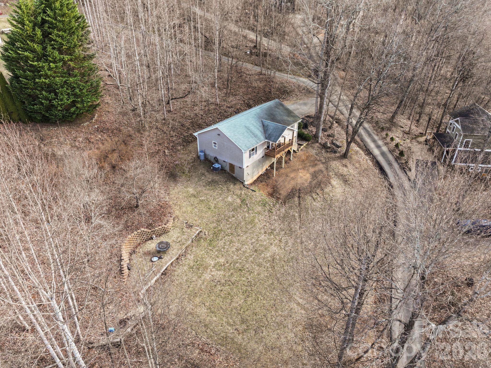 76 Hershel Lane Swannanoa NC 28778
