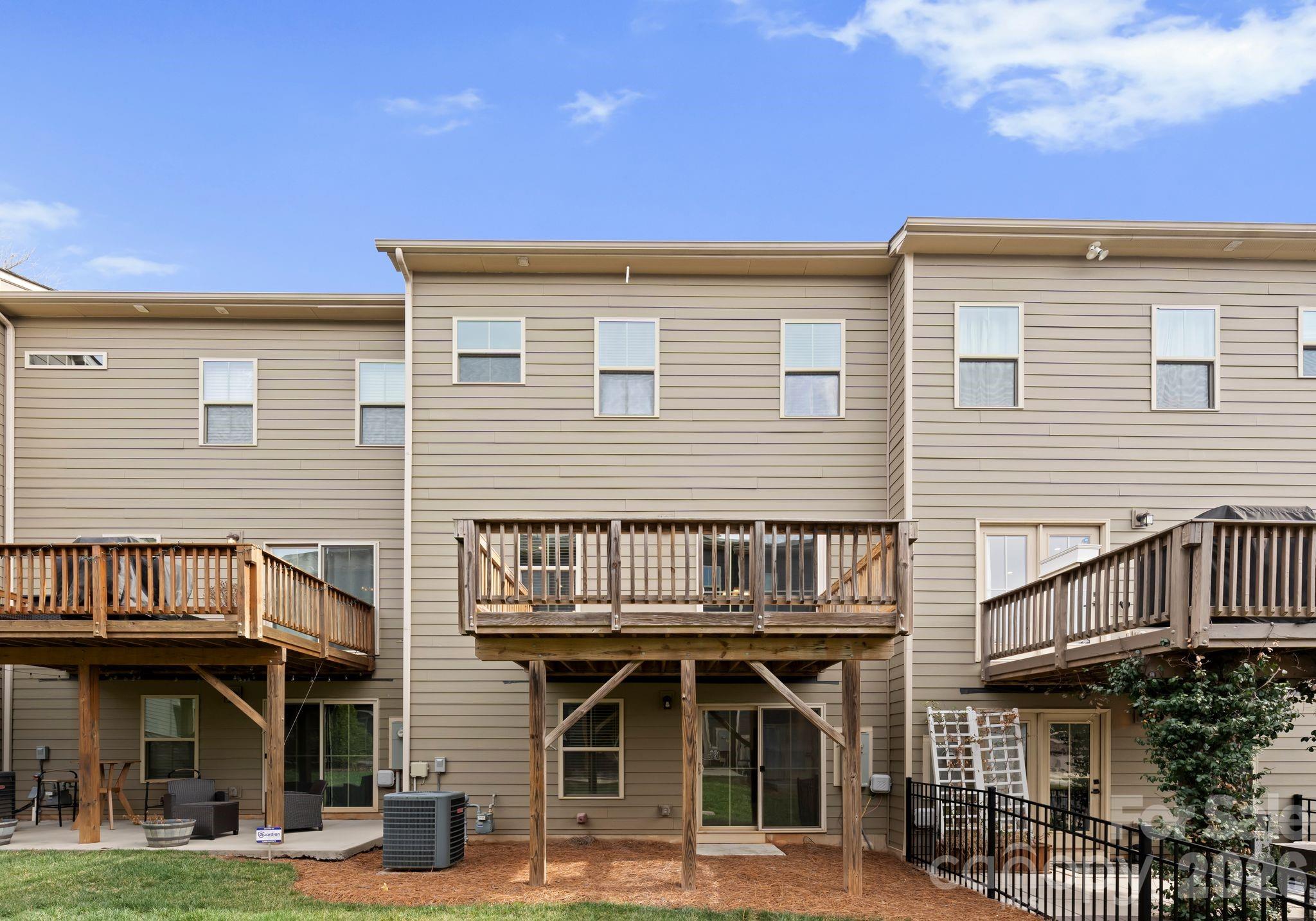 1835 Shumard Lane Charlotte NC 28205