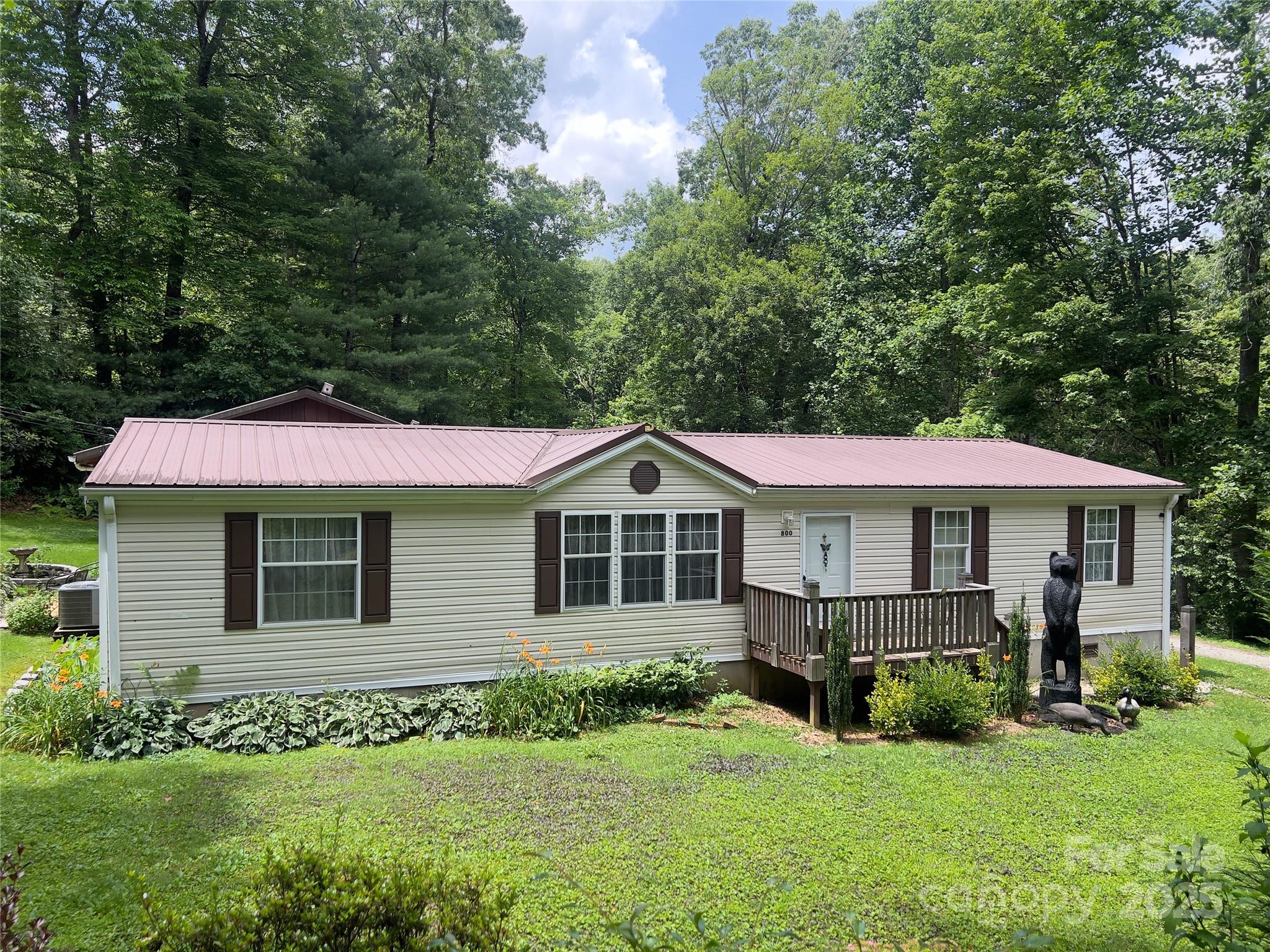 800 Turkey Pen Gap Road Horse Shoe NC 28742