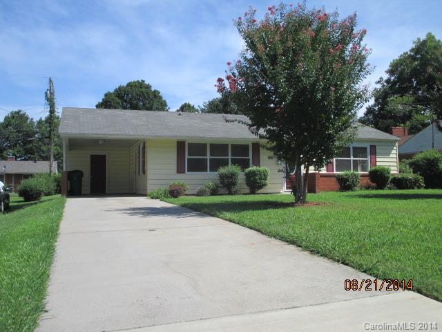2738 Englehardt Street Charlotte NC 28216