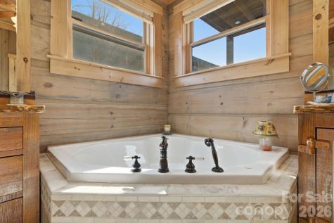 2150 Shellstand Road Almond NC 28702