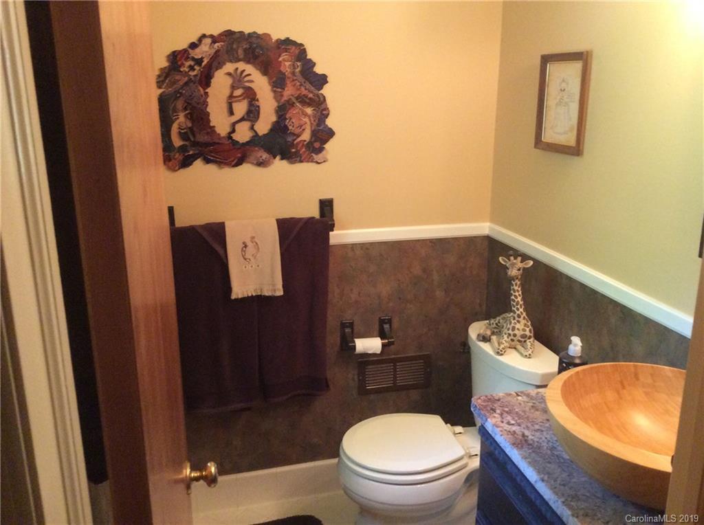 138 Laburn Avenue Charlotte NC 28214