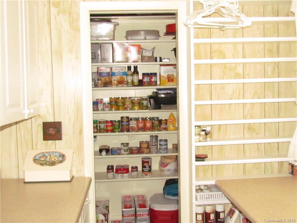 138 Laburn Avenue Charlotte NC 28214