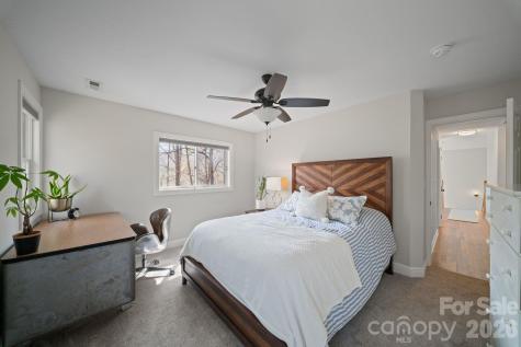 104 Black Hawk Ridge Weaverville NC 28787