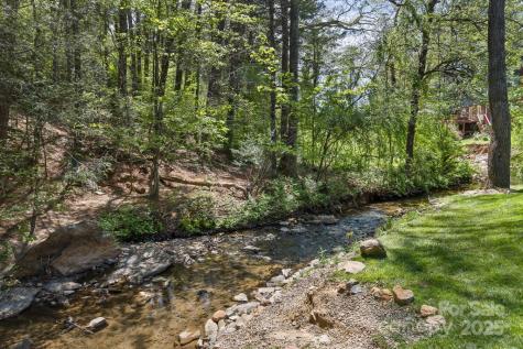 689 New Haw Creek Road Asheville NC 28805