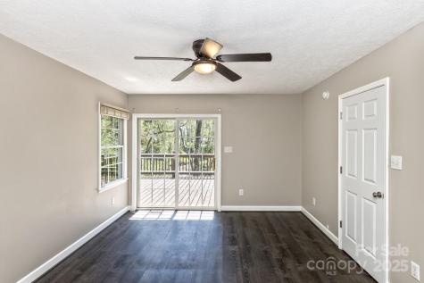 689 New Haw Creek Road Asheville NC 28805