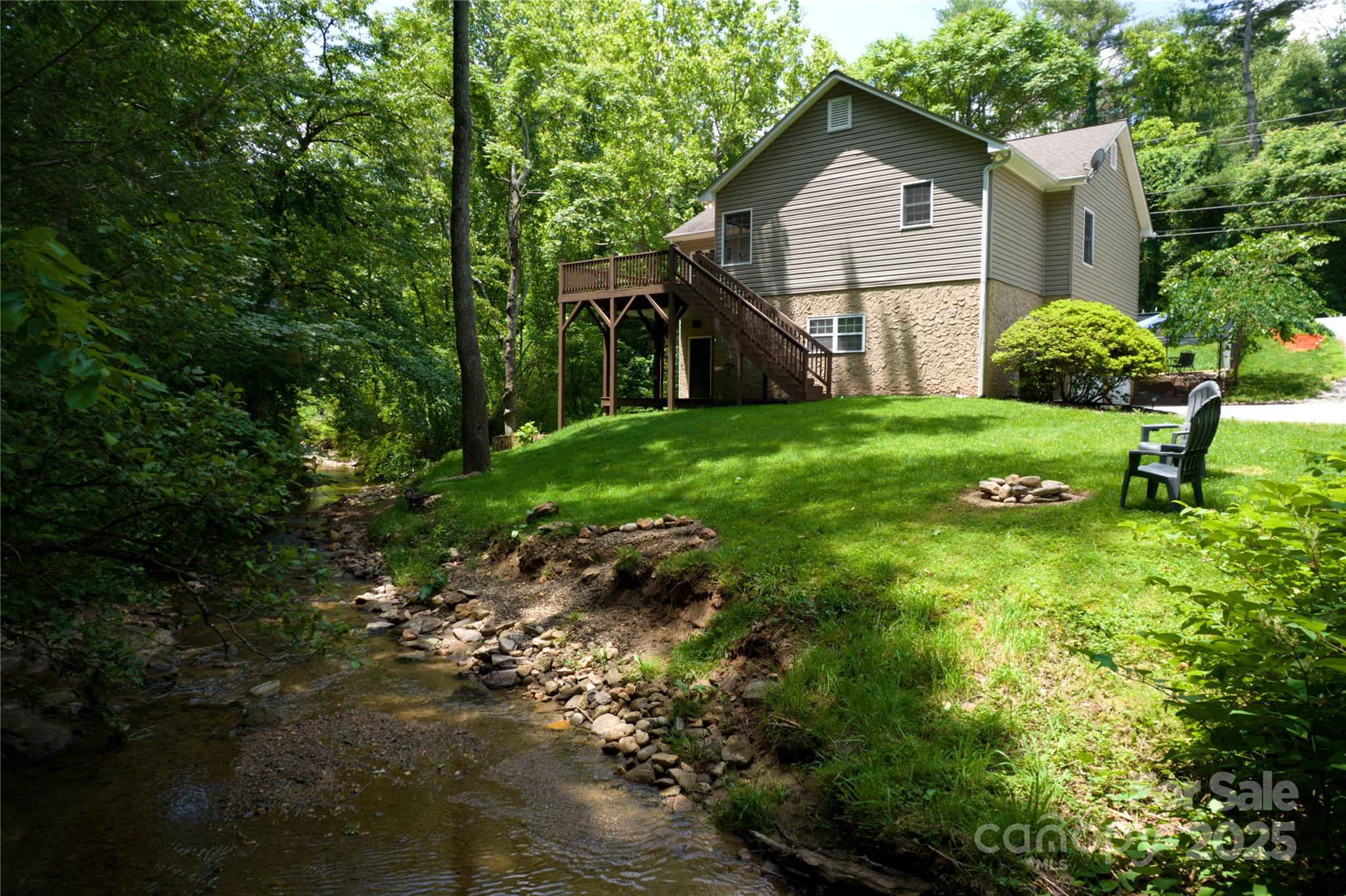 689 New Haw Creek Road Asheville NC 28805