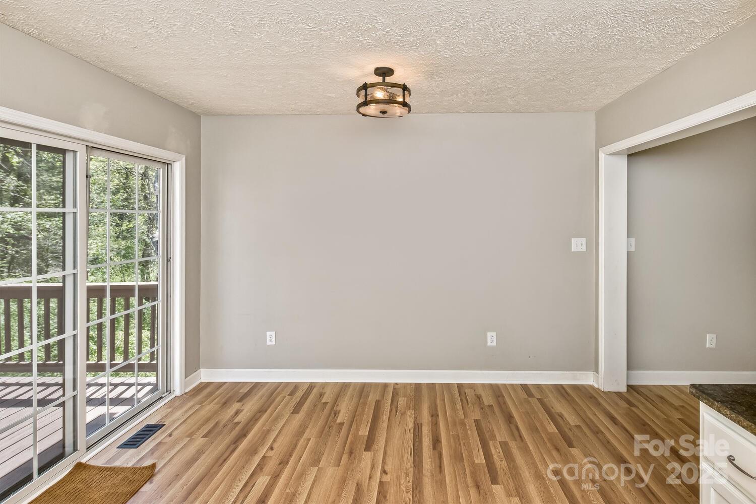 689 New Haw Creek Road Asheville NC 28805