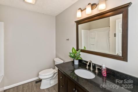 689 New Haw Creek Road Asheville NC 28805
