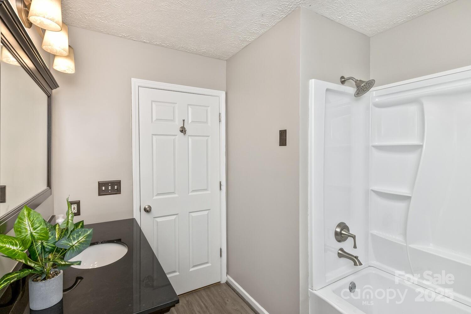 689 New Haw Creek Road Asheville NC 28805