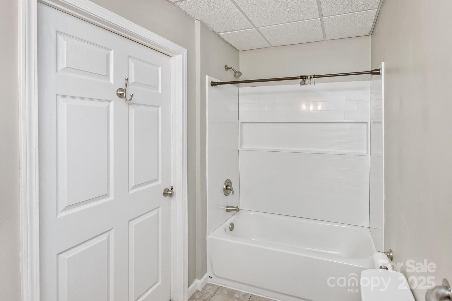 689 New Haw Creek Road Asheville NC 28805