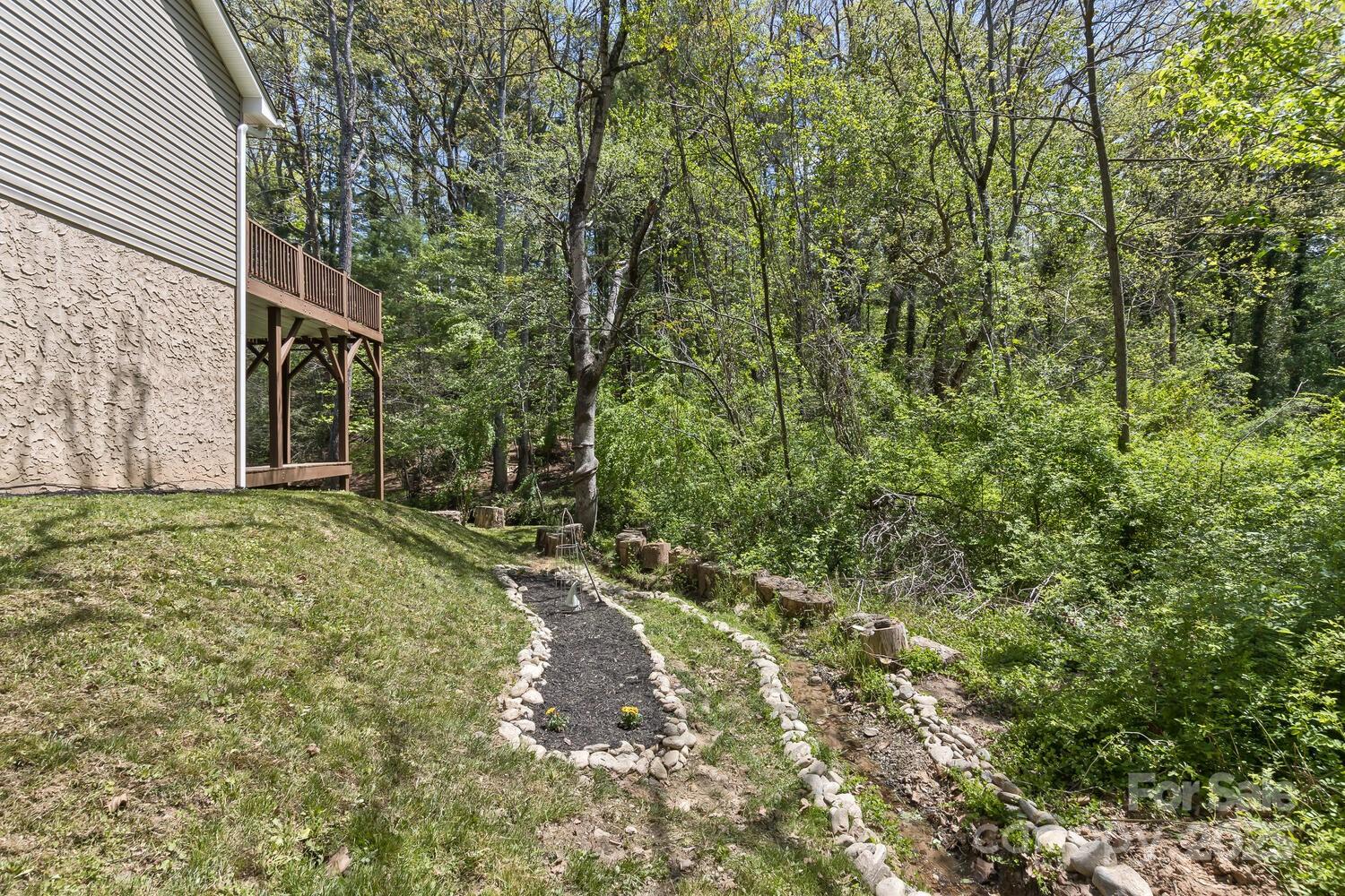 689 New Haw Creek Road Asheville NC 28805