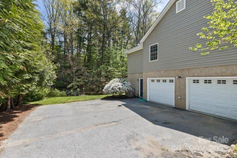 689 New Haw Creek Road Asheville NC 28805
