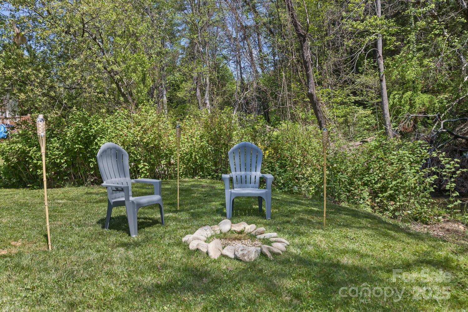 689 New Haw Creek Road Asheville NC 28805